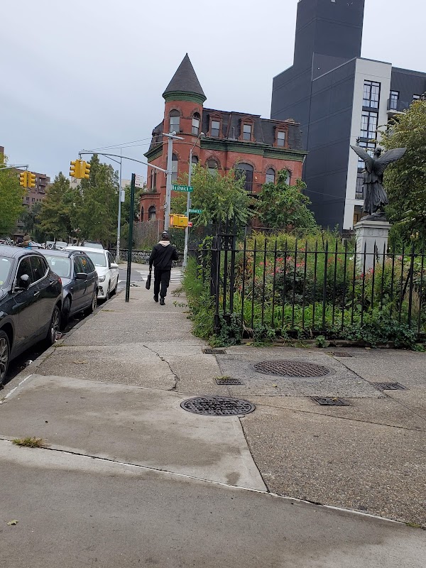 Bushwick 3