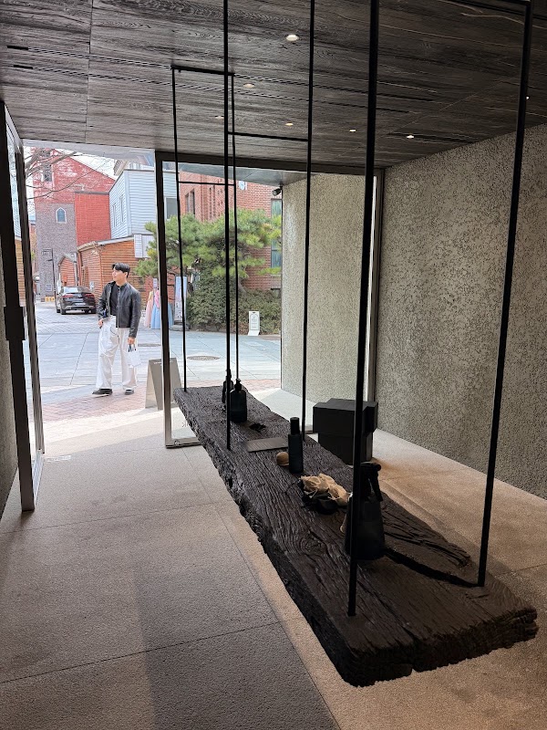 Hinok Bukchon Flagship Store