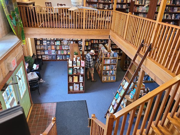 Owl & Turtle Bookshop Café 5