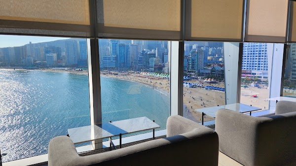 The Point Hotel 4