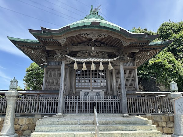 Mekari Shrine 5