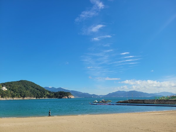 Mosageum Beach