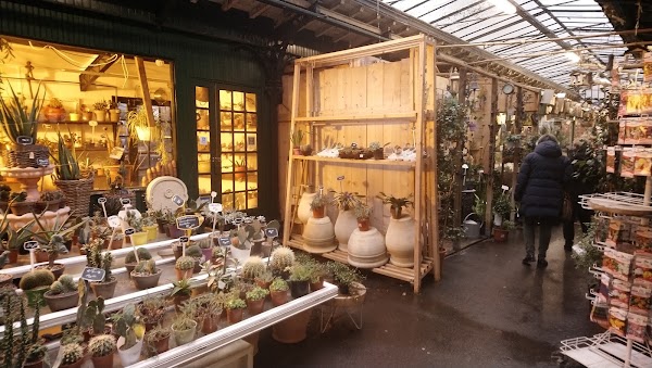 Marché aux Fleurs Reine Elizabeth II 3