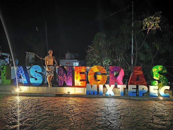 Bioluminiscencia Laguna Manialtepec 4
