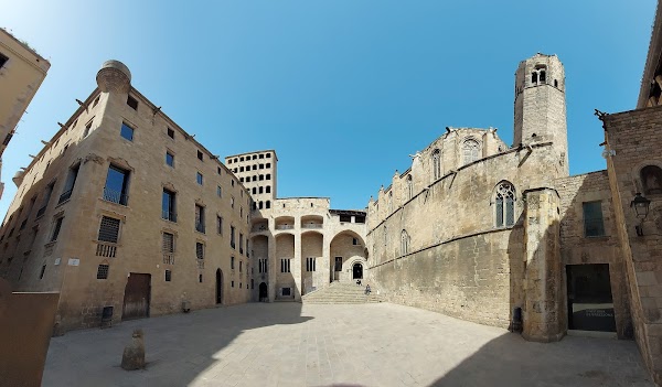 Plaça del Rei 2
