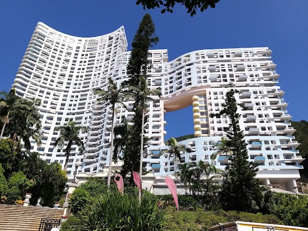 Repulse Bay Beach 5