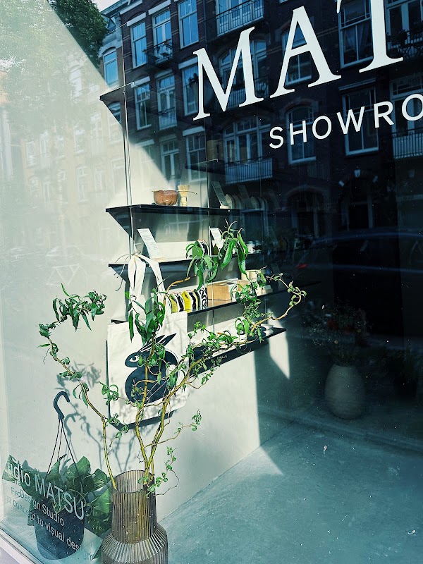 MATSU Showroom by MATSU-CHA