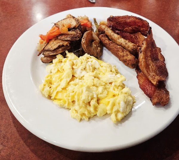 Elicious Southern Style Breakfast and Brunch 3