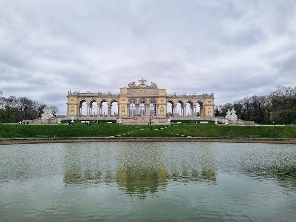 Schönbrunn Gloriette 1