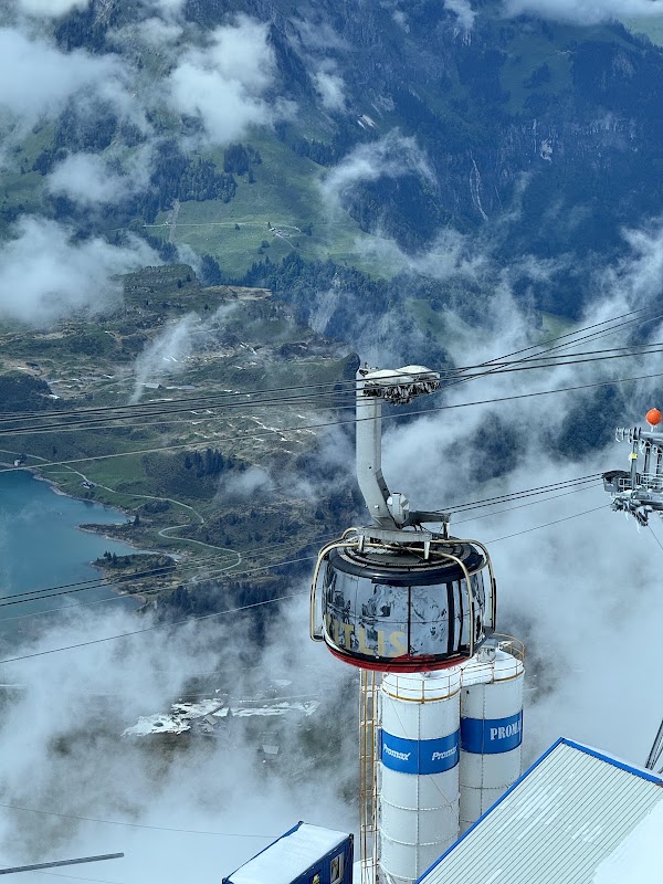 Titlis Glacier Cave 2