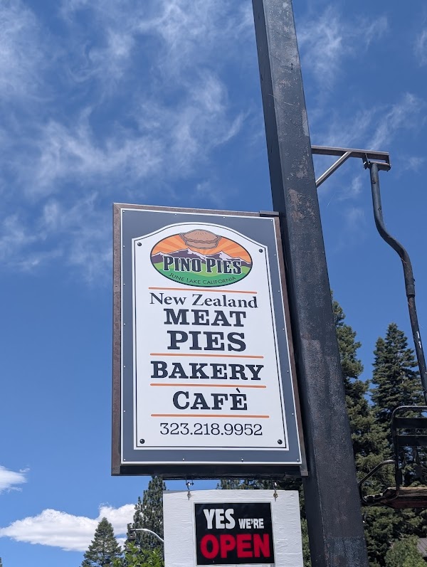 Pino Pies 4