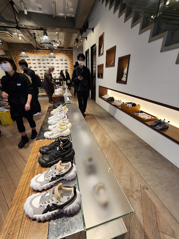 Onitsuka Tiger Omotesando Store 5