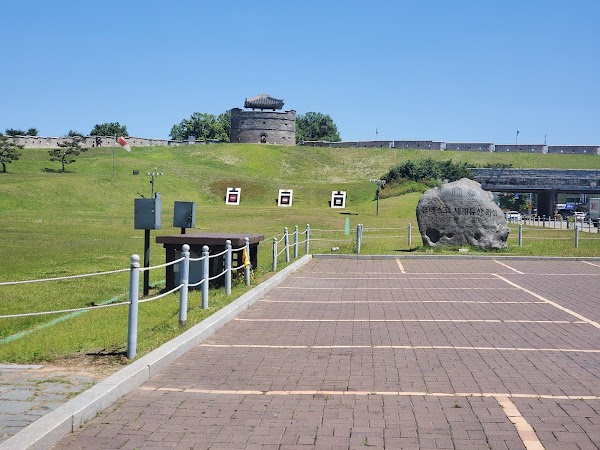Changnyongmun Gate 3