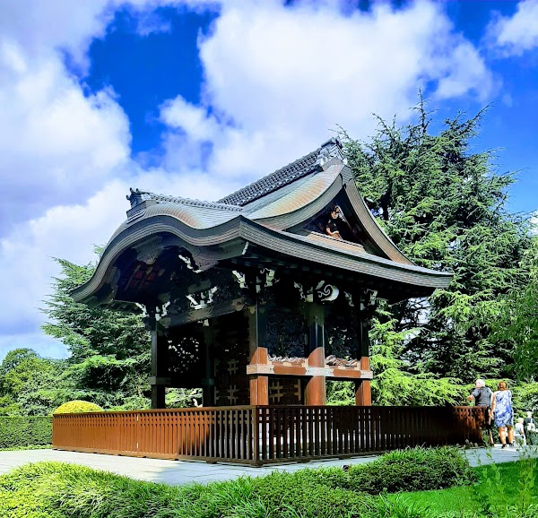 Chokushi-Mon & Japanese Landscape - Kew Gardens