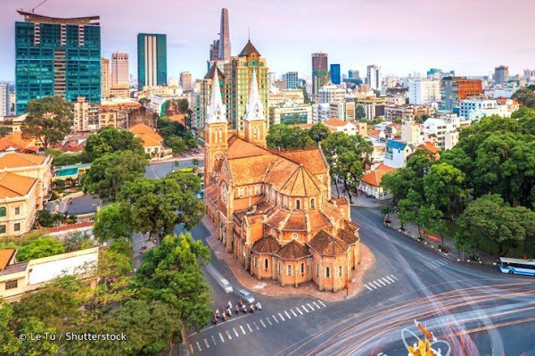 Notre Dame Cathedral of Saigon 5