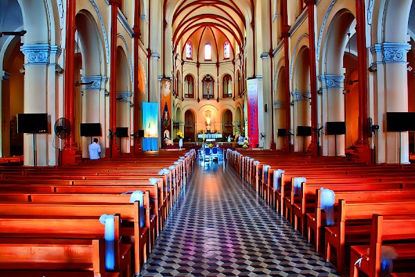 Notre Dame Cathedral of Saigon 3