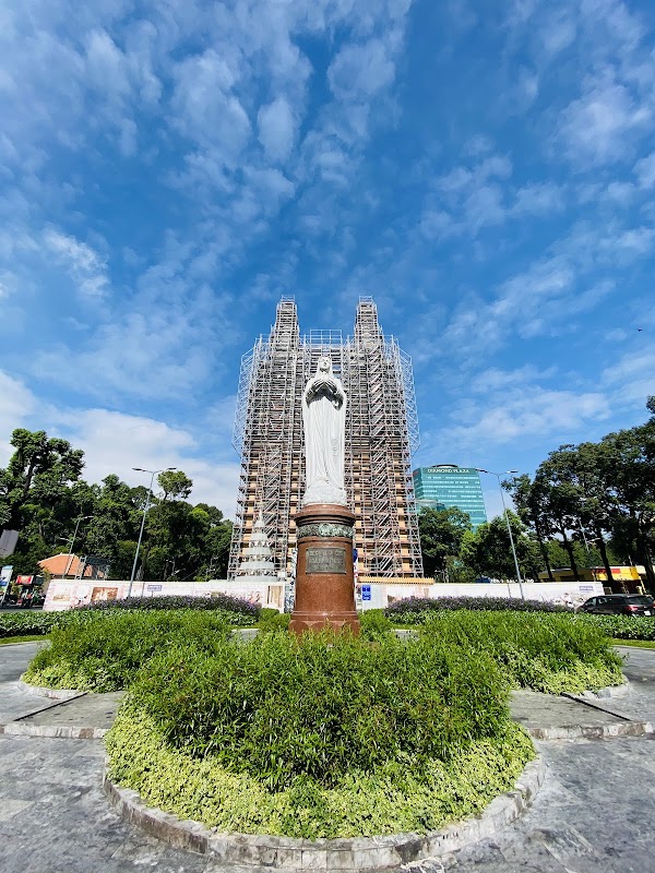 Notre Dame Cathedral of Saigon 2