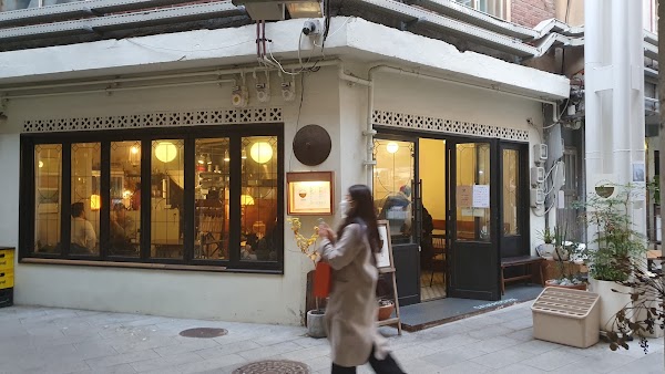 Haebangchon Sinheung Market 2