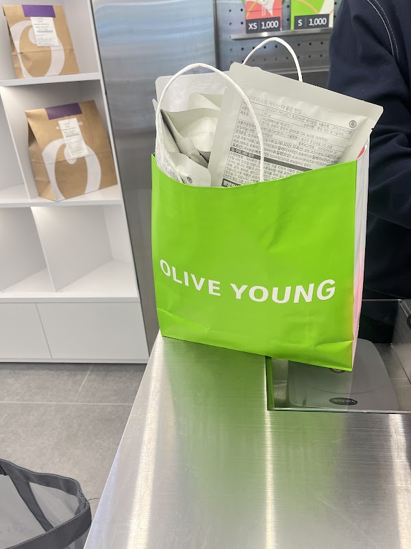 OLIVE YOUNG Busan Jeonpo station 2