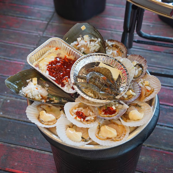 Taejongdae Yolo Grilled Clams 4
