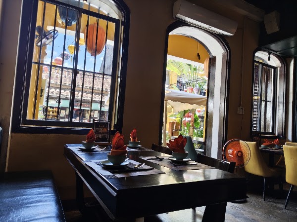 V Vegan - Vegan Cafe & Restaurant 5