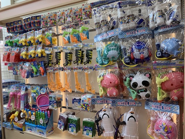 DAISO Harajuku Store 5