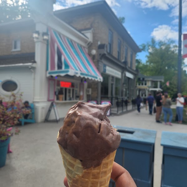 Rosie's Ice Cream Shoppe 2