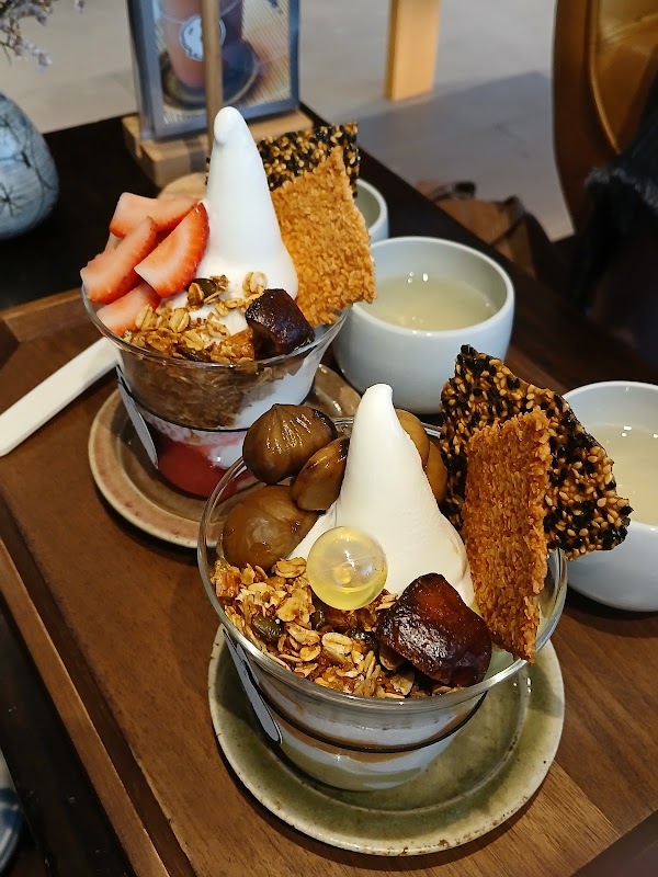 Maru Dessert House The Empire Tower 4