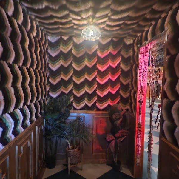Double D's Bar 2
