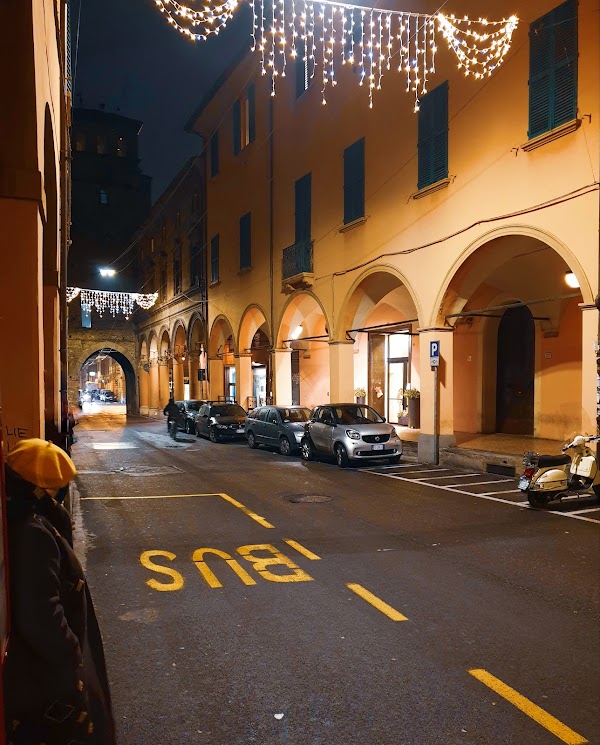 Via San Vitale 1