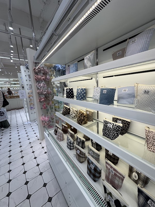 AVIVERE Company select shop 5