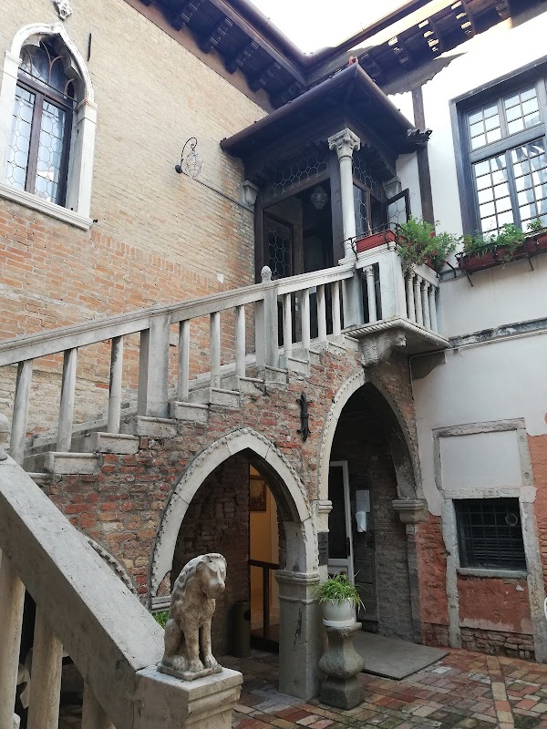 Campo Santa Margherita 4