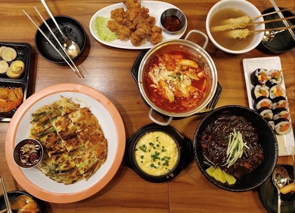 Hoodadak Korean Restaurant 후다닥 한국 음식점 5