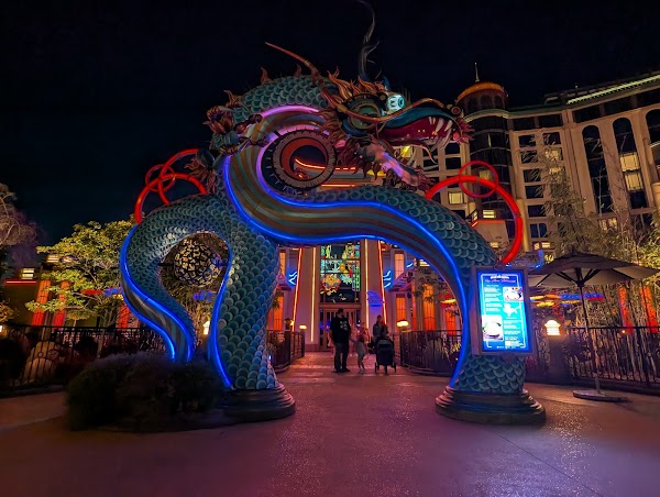 The Blue Dragon Pan-Asian Restaurant 4