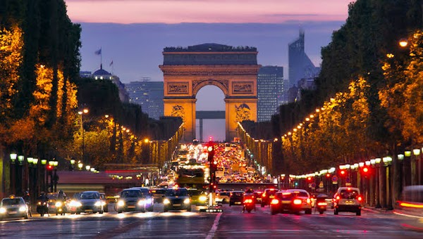 Champs-Élysées 4