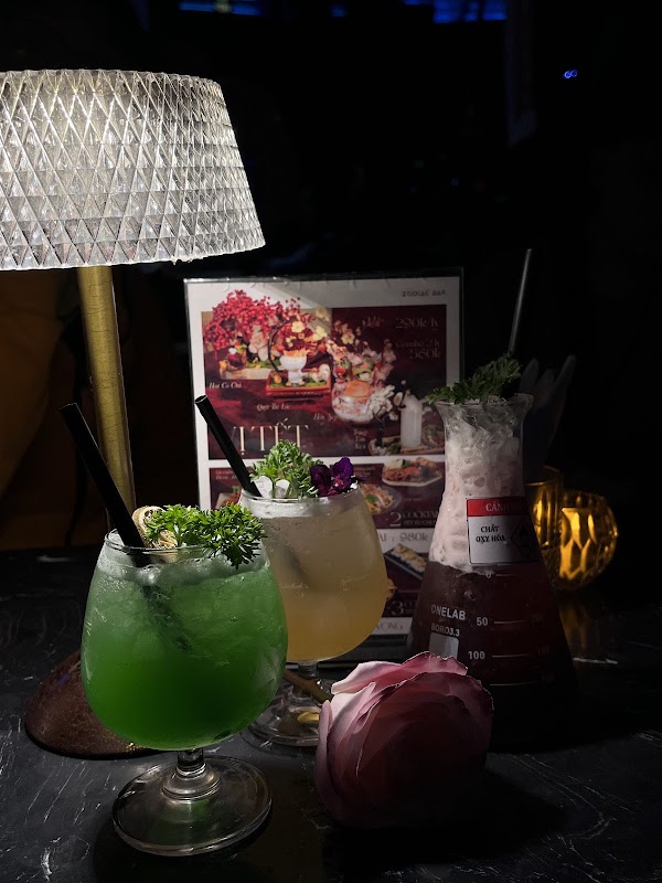 Zodiac Bar 3