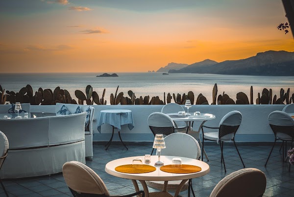 Voce 'e Notte Sunset Bar