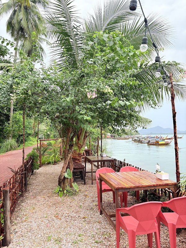 Koh Mook Lae Lay Seafood&Bar