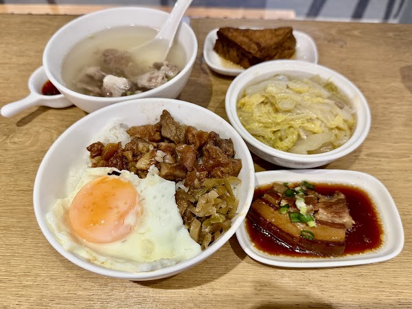 Hung Chi Rice Shop 4