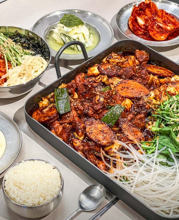 Mongchon Dakgalbi 4