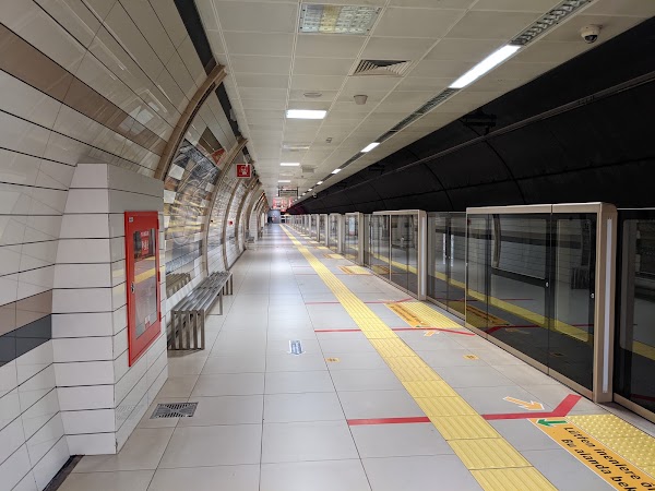 Yamanevler Metro