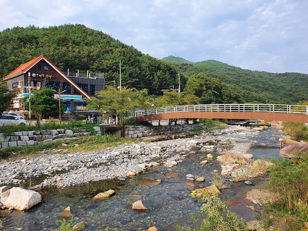 Jakcheonjeong stars campsites