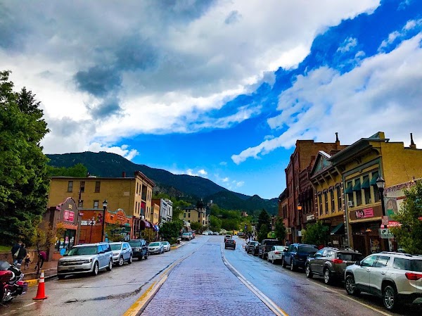 Visit Manitou Springs 4