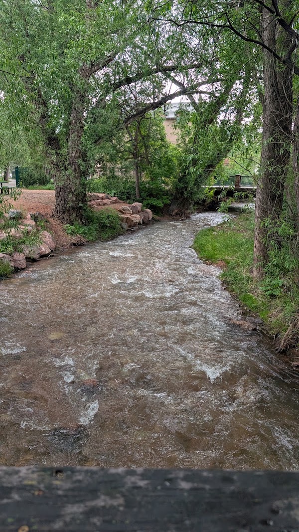 Visit Manitou Springs 2