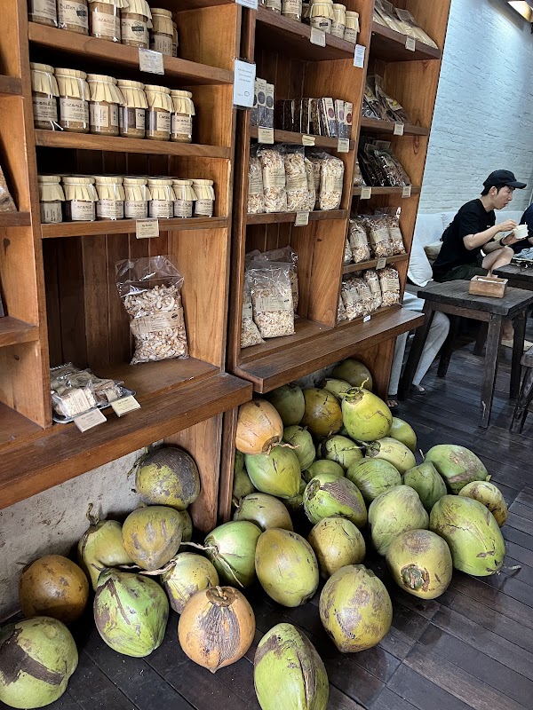 Tukies Coconut Shop 2
