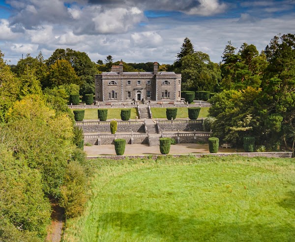Belvedere House Gardens & Park 4