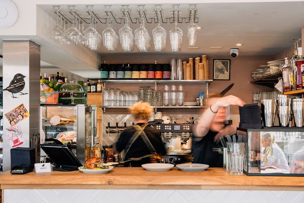 Spatz - espresso & wine bar 1
