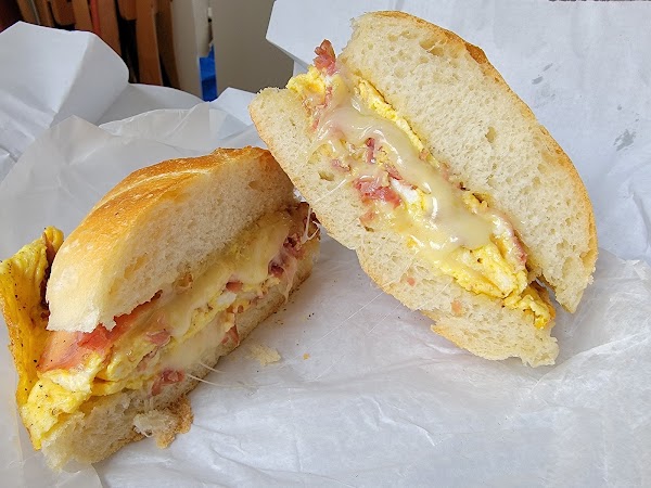 Parisi Bakery & Deli 5