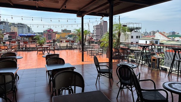MK Rooftop Bar & Restaurant 4