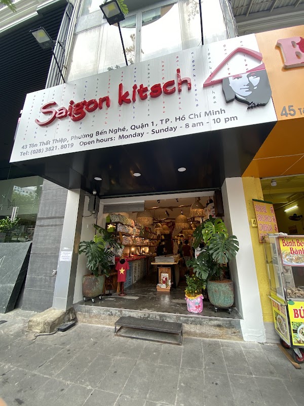 Cửa Hàng Hòa Hoa - Saigon Kitsch